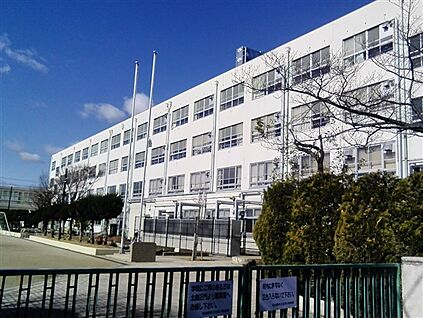 松坂公園 78m