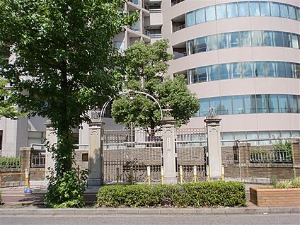 名古屋大学医学部附属病院 1376m
