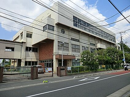 川口市立飯塚小学校 344m