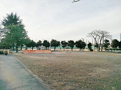 大原公園(八潮市) 818m