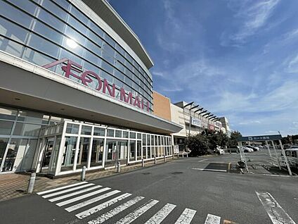ウエルシア太田石原店 1556m