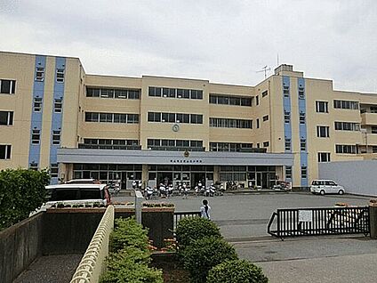 流山市立流山北小学校 804m
