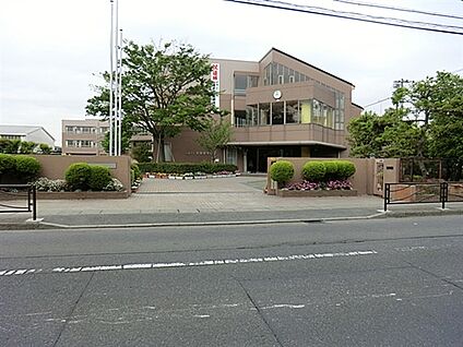 川崎市立井田中学校 1091m