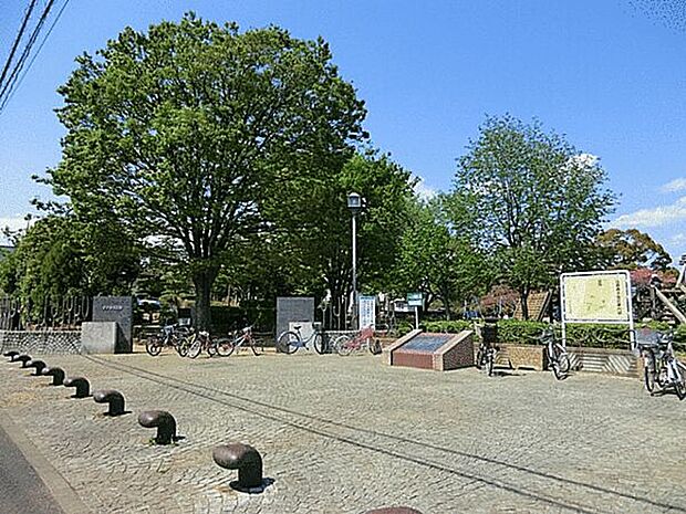 安行出羽公園（約1,449m）