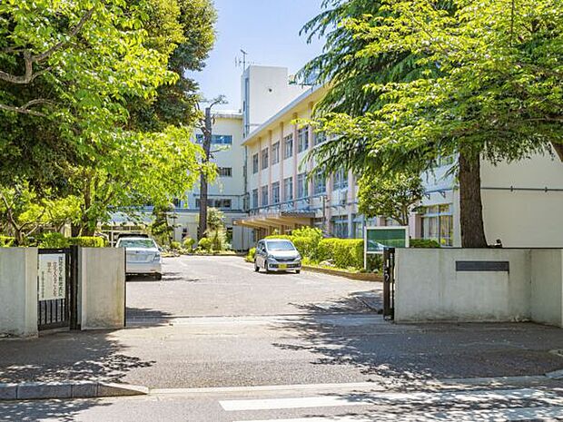 船橋市立習志野台中学校（約652m）