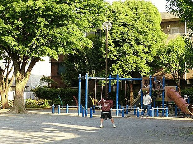 北加瀬第一公園(約803m)