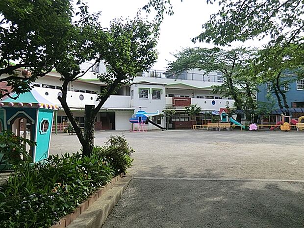 ながの幼稚園(約627m)