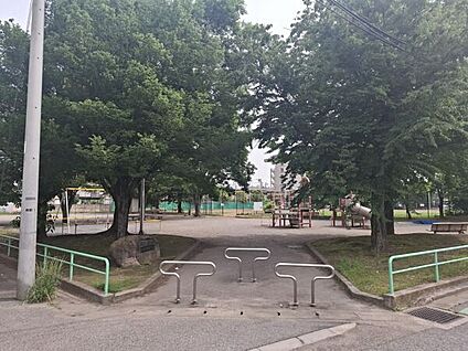 末広公園 1331m