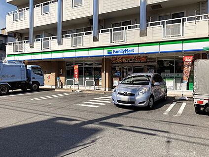 ファミリーマート香流三丁目店 1116m