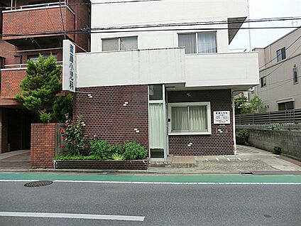斉藤小児科医院 424m