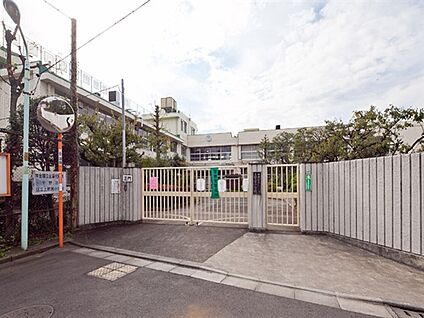 中野区立上鷺宮小学校 515m