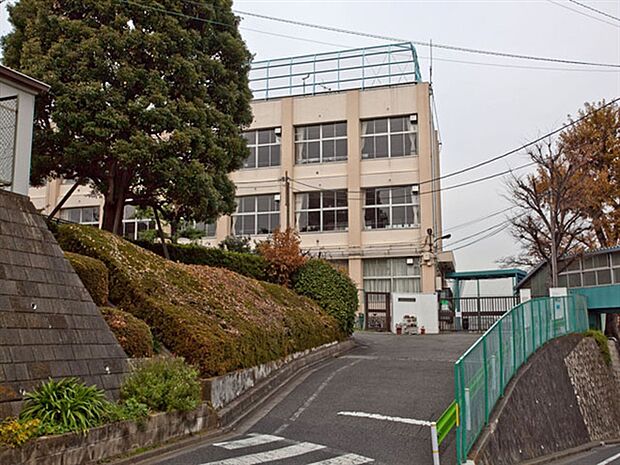 大田区立馬込東中学校（約484m）