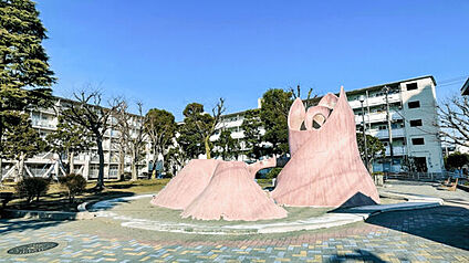 大島八丁目公園 670m
