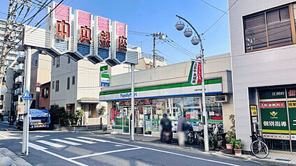 ファミリーマート 大島中央銀座店 138m