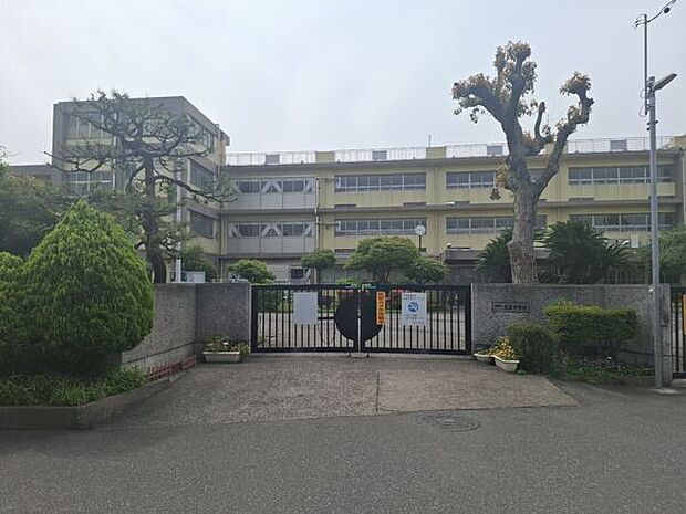千葉市立末広中学校（約849m）