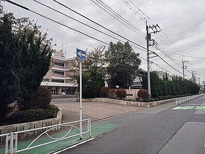 流山市立南流山第二小学校 394m