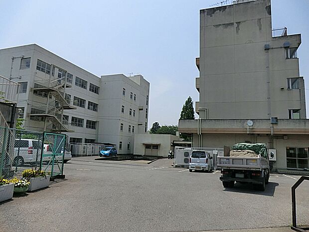 さいたま市立柏崎小学校（約1,021m）