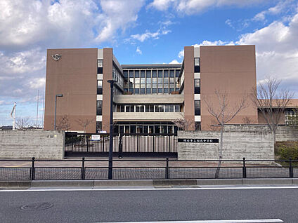 岡崎市立翔南中学校 1817m
