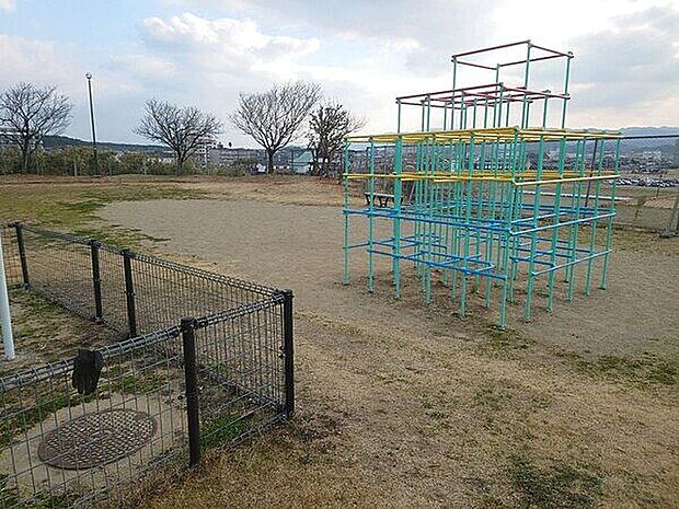 すもも公園(約1,169m)