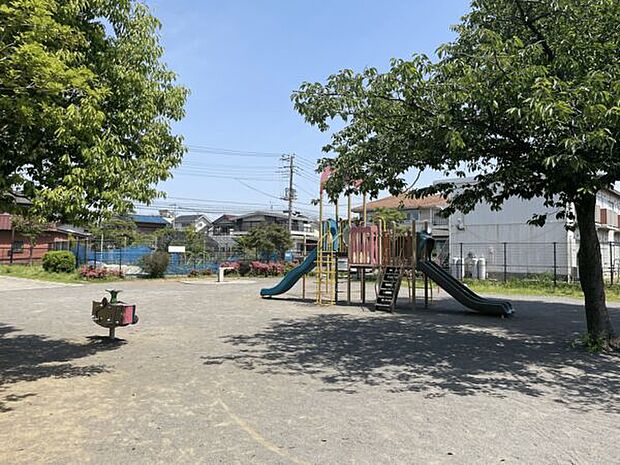 駒岡岩瀬公園(約1,446m)