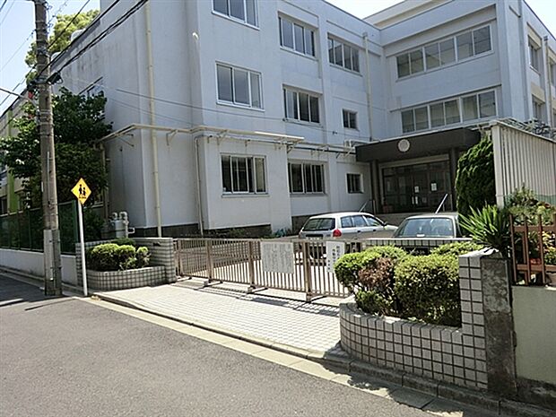 江戸川区立瑞江小学校(約672m)
