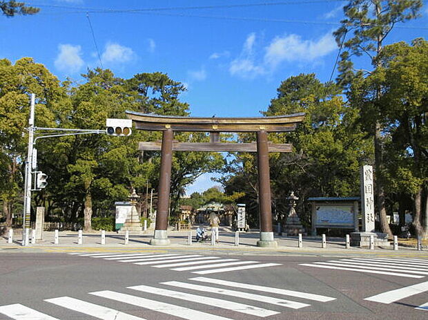 豊国神社(約1,052m)