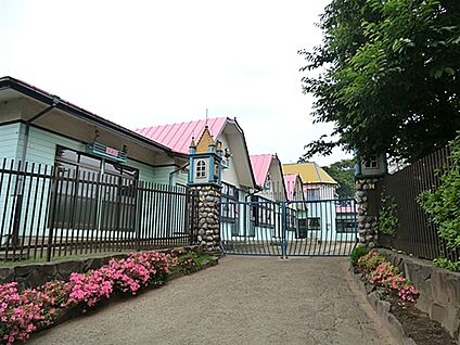 世田谷区立喜多見小学校 542m