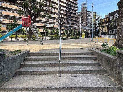 新喜多東公園 712m