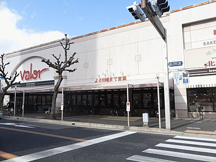 名古屋市立筒井小学校 272m