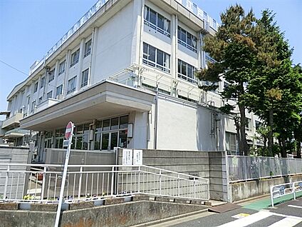 江戸川区立鹿骨東小学校 417m