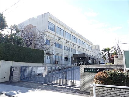 名古屋市立村雲小学校 525m