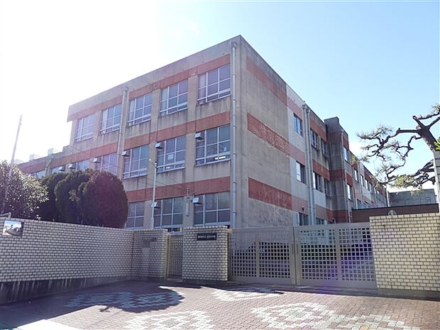 名古屋市立村雲小学校（約525m）