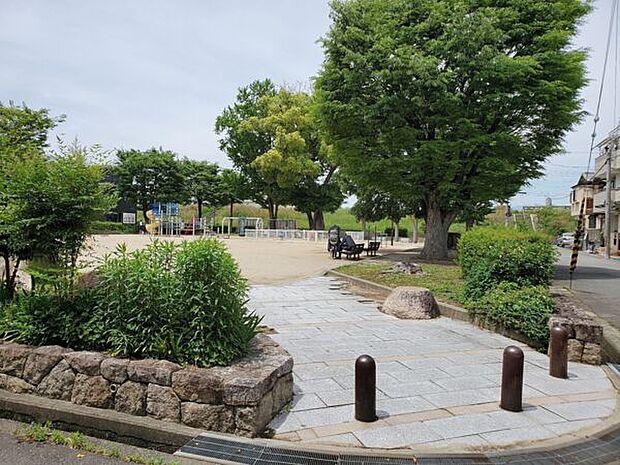尼崎市上園公園(約1,497m)