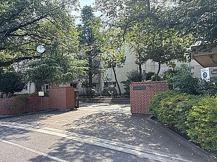 千葉市立緑町小学校 123m