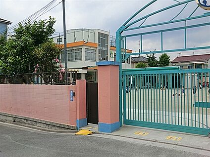 聖明幼稚園 501m
