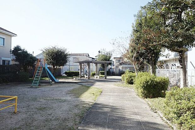 姪浜当方公園(約131m)