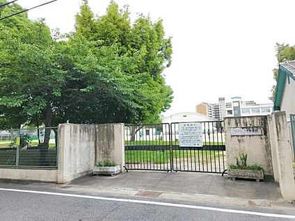 尼崎市立立花中学校 636m