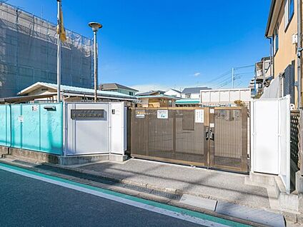 川口市立幸並中学校 764m