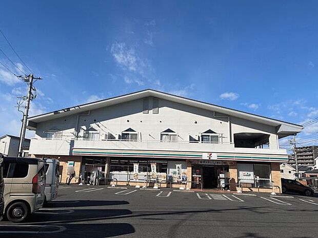 セブンイレブン大宮日進1丁目店(約549m)