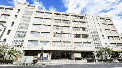 墨田区立墨田中学校 554m