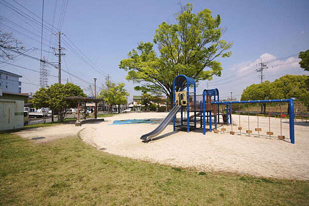 星宮公園(約288m)