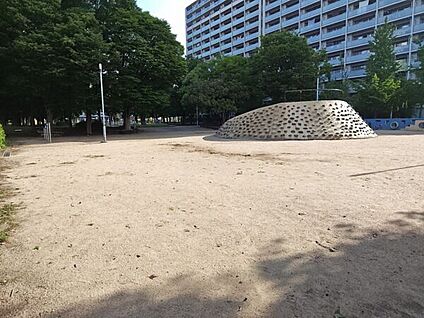 十八条東公園 1025m