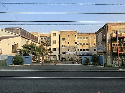 柏市立逆井中学校 1563m