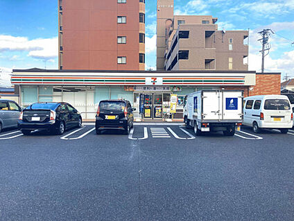セブンイレブン春日井上条店 492m