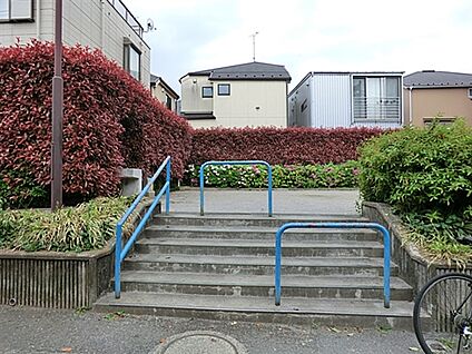 中野区立みすみ公園 575m