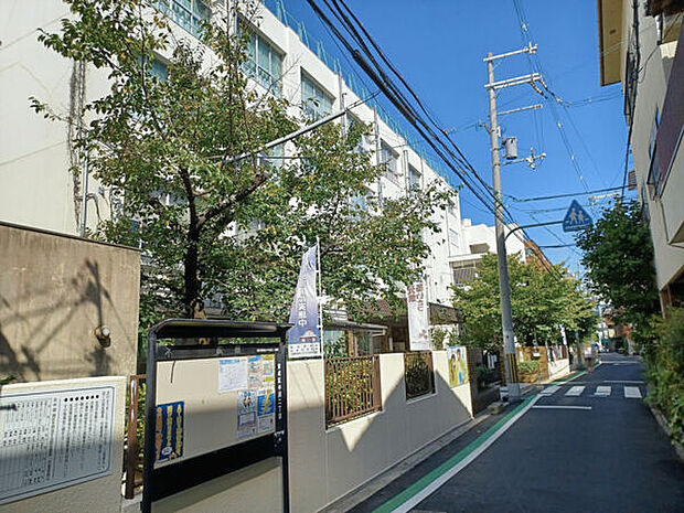 大阪市立北中道小学校(約207m)