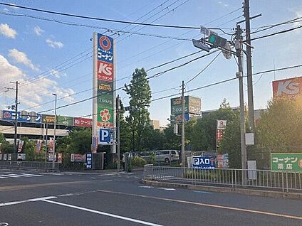 コーナン高槻城西店 1863m