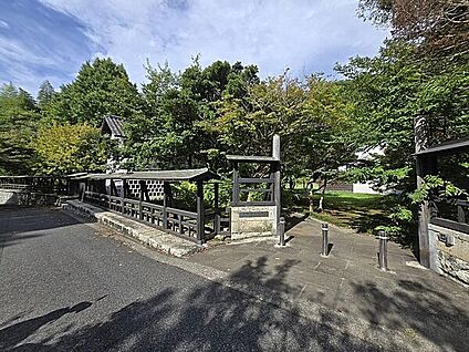 石橋記念公園 758m