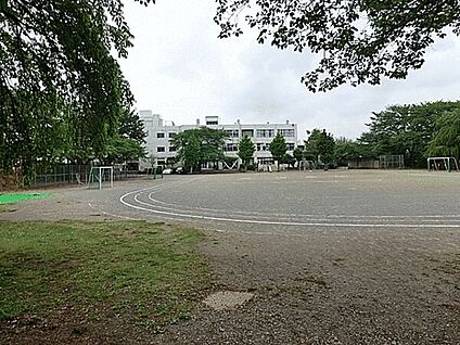 稲城市立稲城第二小学校 422m