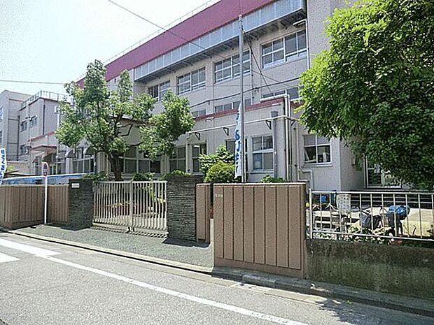 マルエツ東和店（約664m）